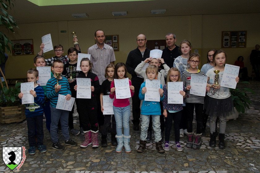 zacieta-walka-na-szachownicach-79437