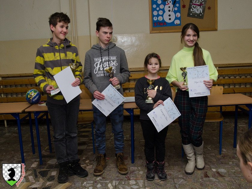 zacieta-walka-na-szachownicach-79437