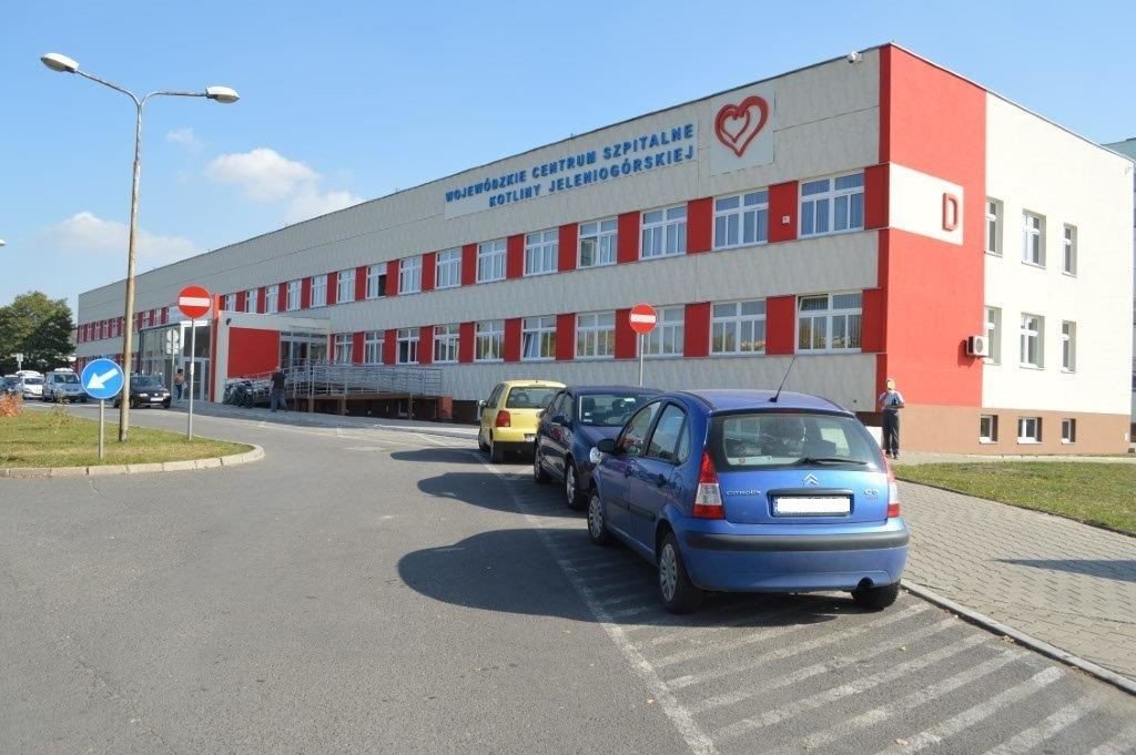 guche-telefony-w-szpitalu-79493