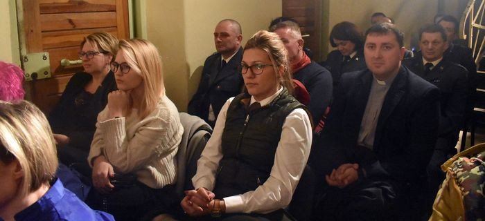 teatr-za-wiezienna-krata-79495