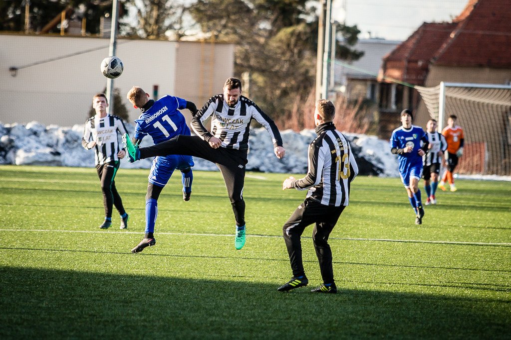 juniorzy-karkonoszy-sparowali-z-wokniarzem-79620