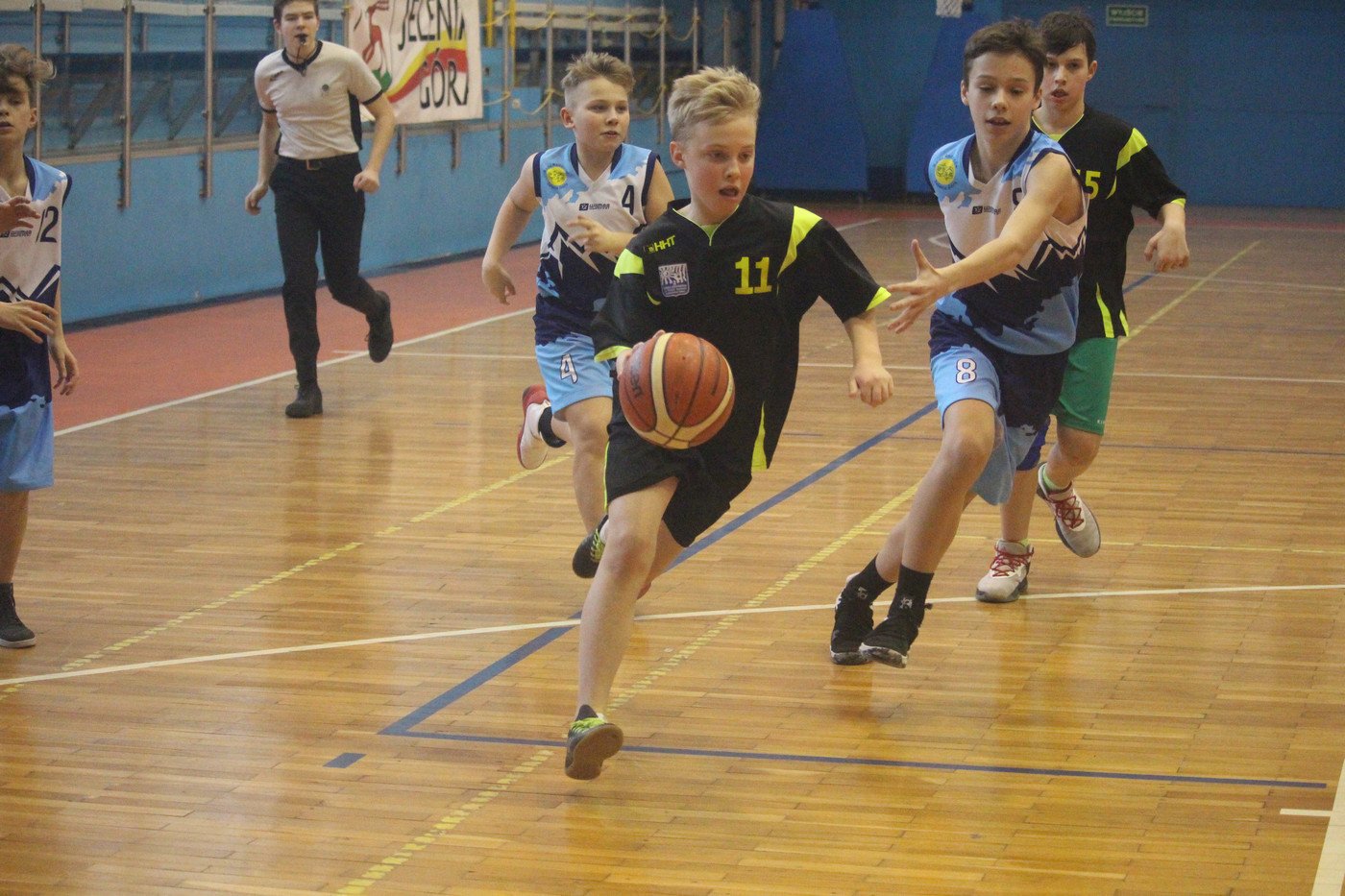 uczniowie-niesobskiego-w-finale-79700