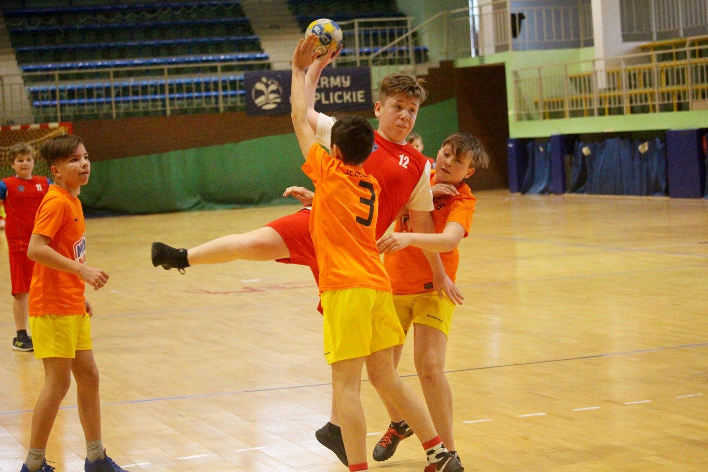rywalizacja-chopcow-w-pike-reczna-79827