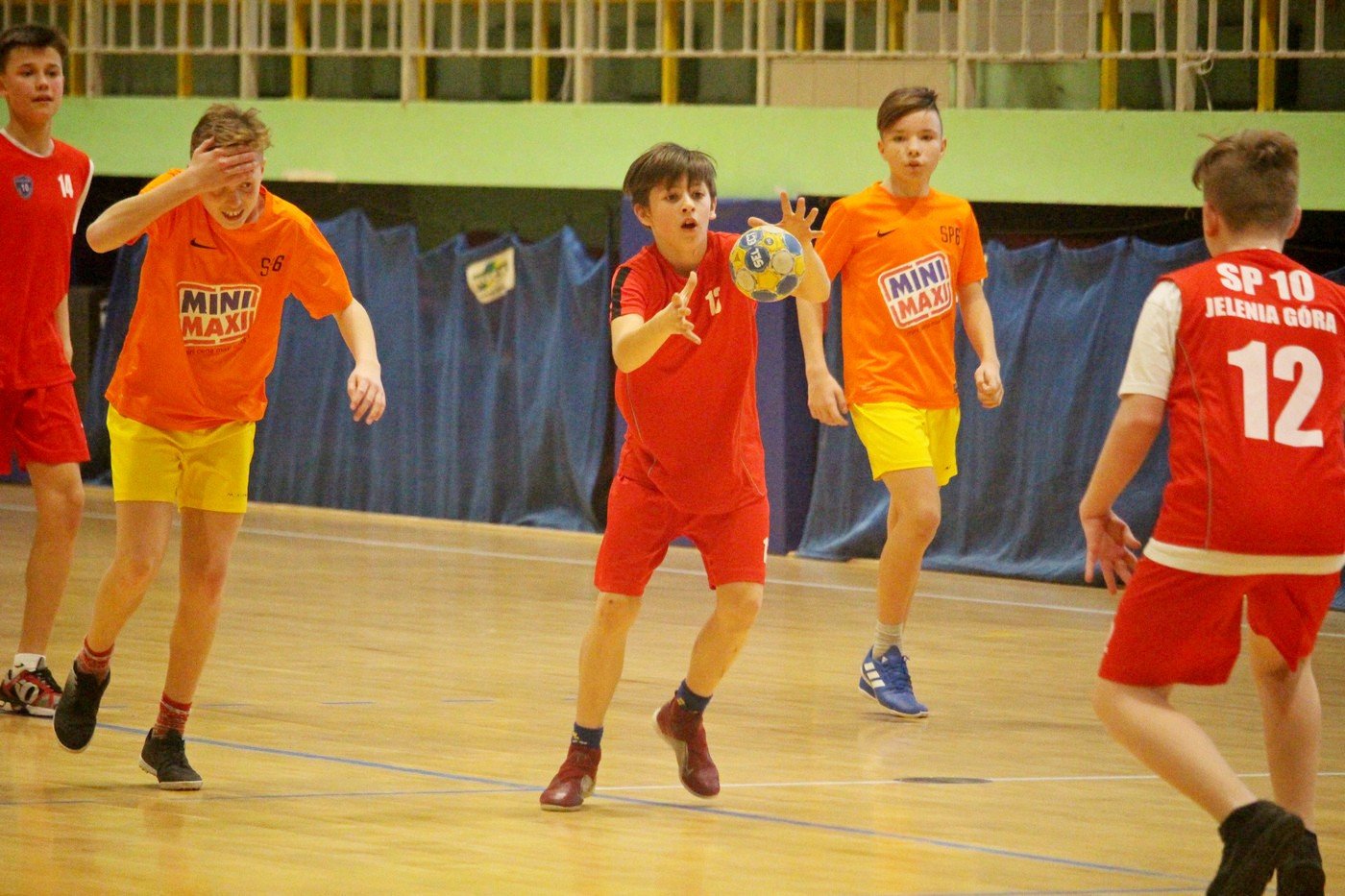 rywalizacja-chopcow-w-pike-reczna-79827