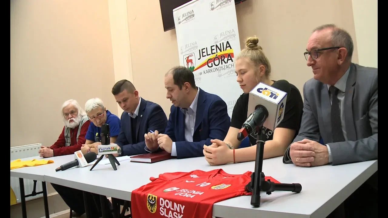 szczypiornistki-licza-na-doping-kibicow-79854