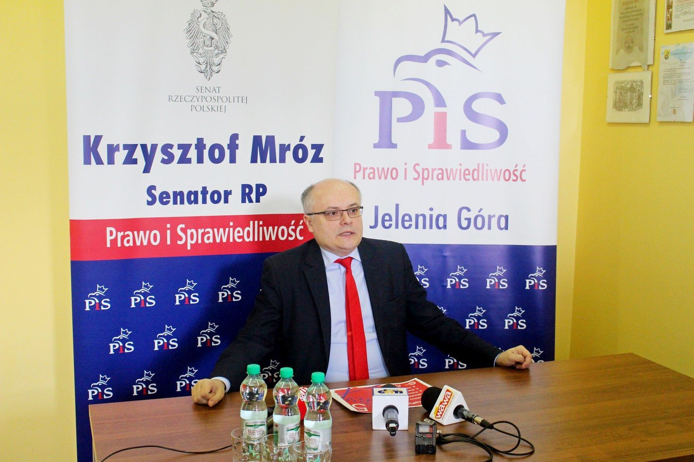 senator-mroz-o-piatce-79905