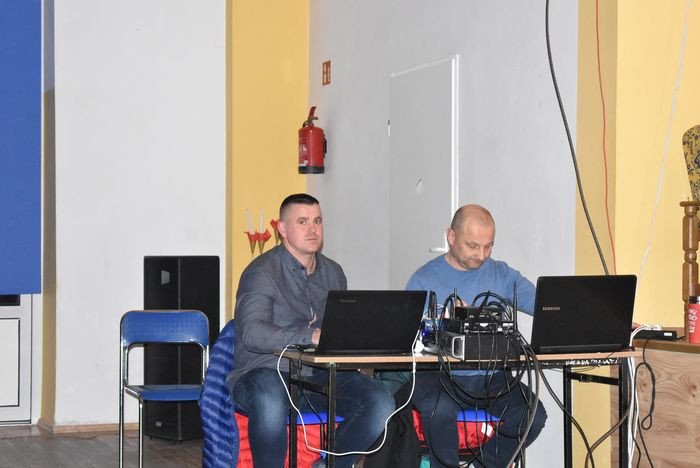 na-szczytny-cel-79992