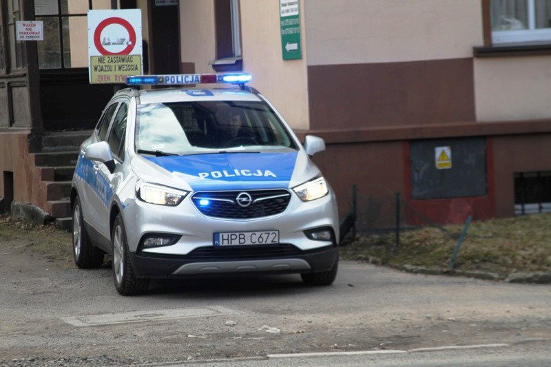 przy-sadzie-kolejna-policyjna-akcja-80048