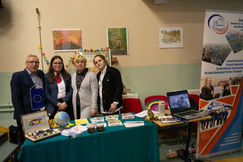 targi-edukacyjne-we-wleniu-80051