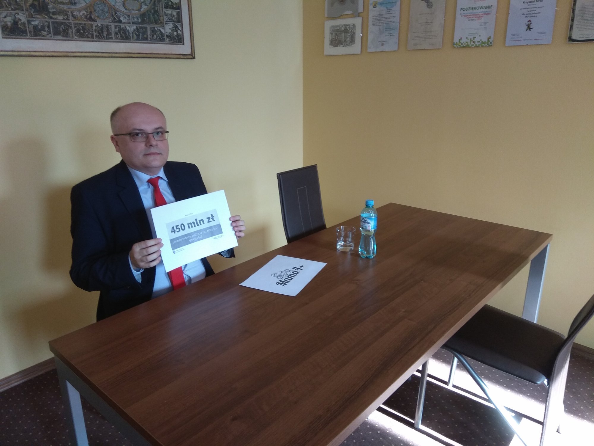 senator-mroz-o-kolejnych-programach-spoecznych-80052