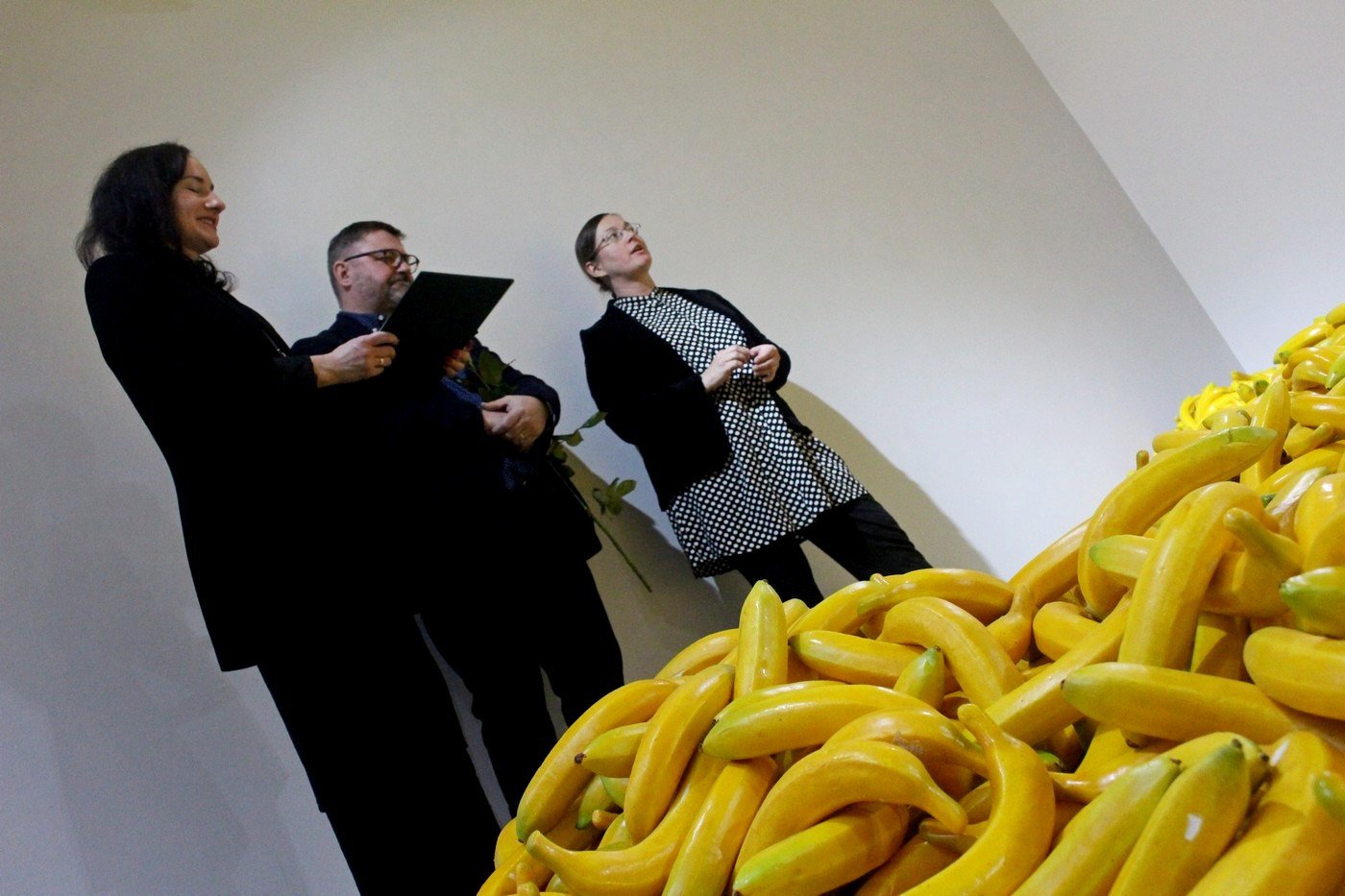 selfie-w-bananach-wystawa-w-bwa-80259