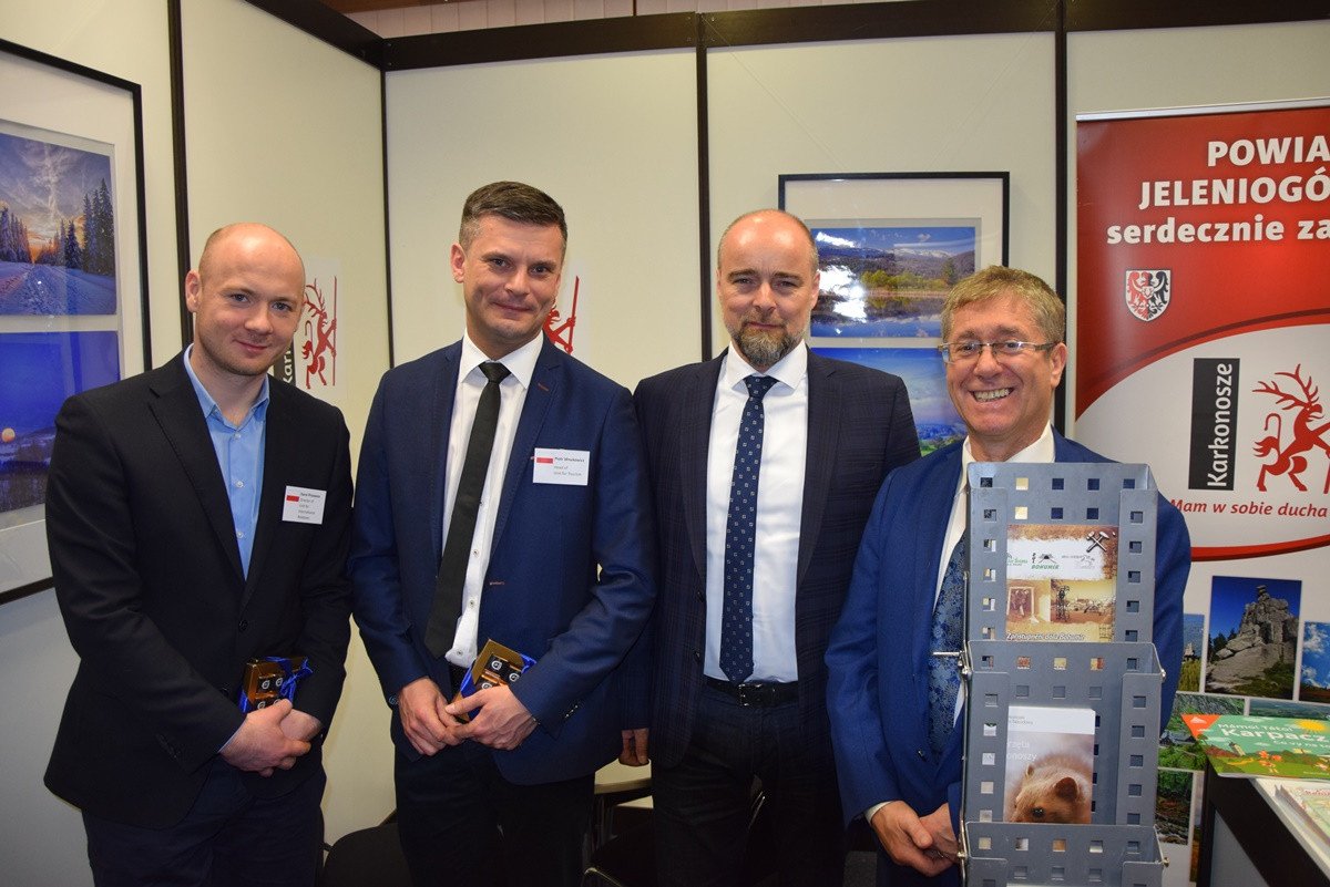 powiat-jeleniogorski-na-targach-infotour-80280