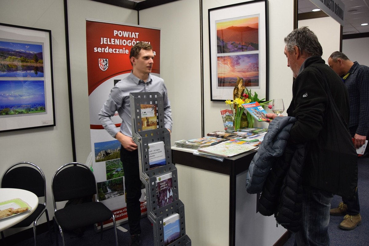 powiat-jeleniogorski-na-targach-infotour-80280