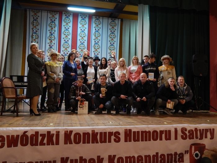 walczyli-o-dziurawy-kubek-80378