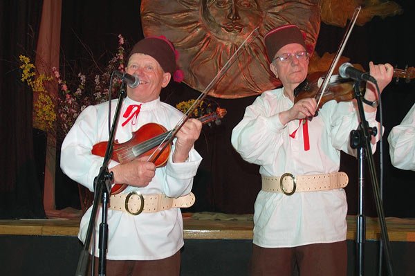 twardy-orzech-do-zgryzienia-8038