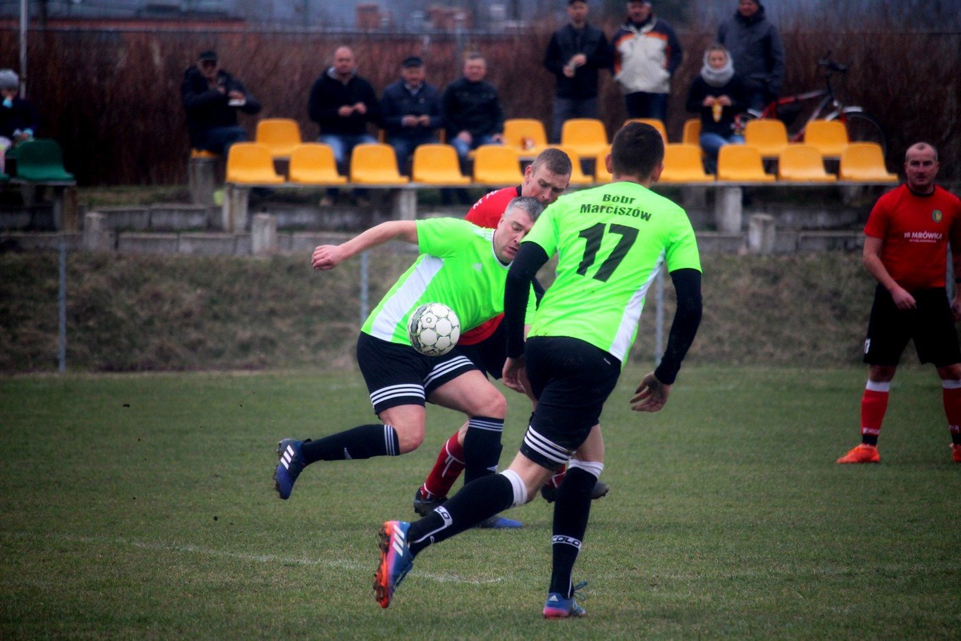 orze-pewnie-pokona-bobra-80422