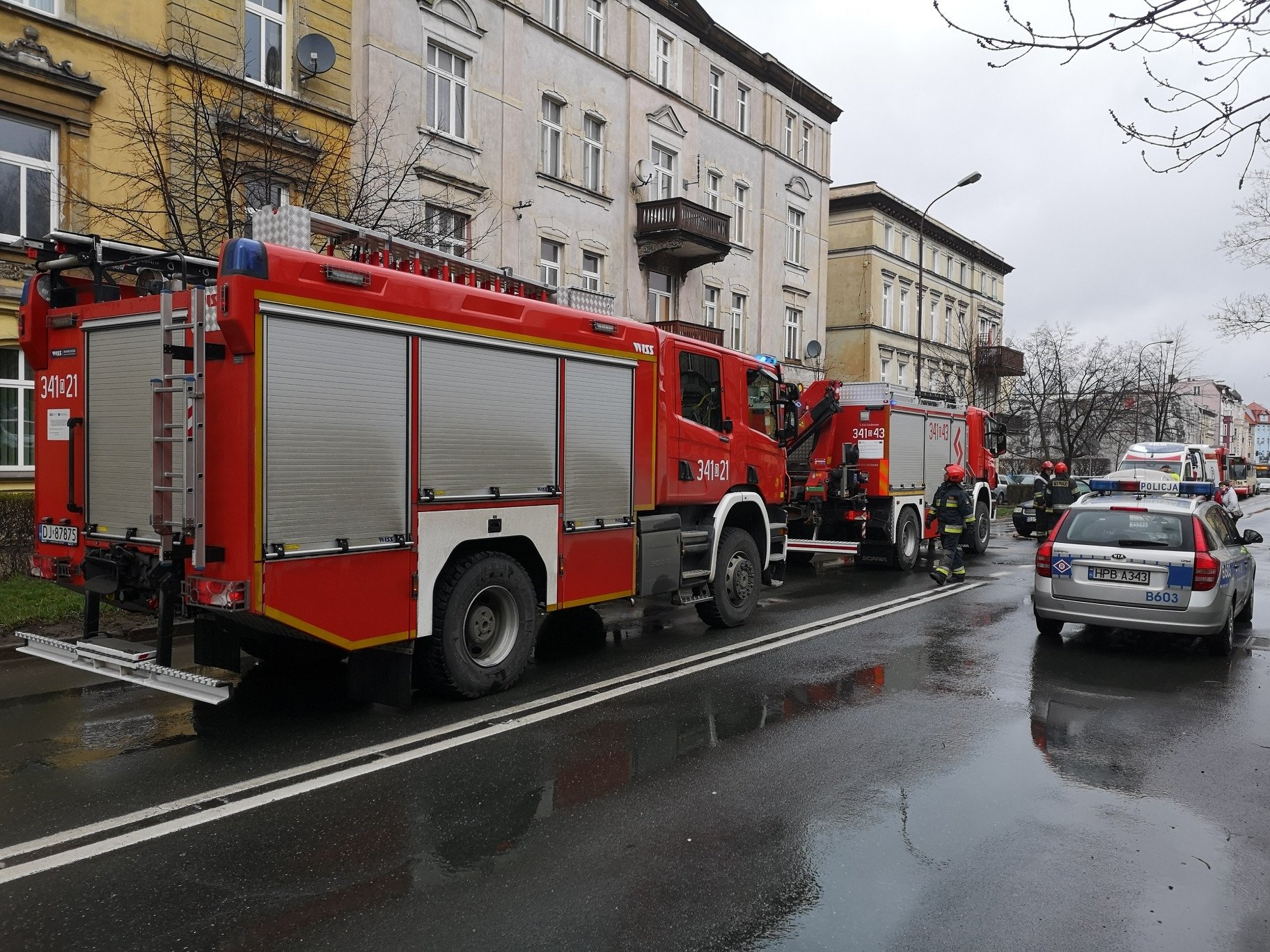 zderzenie-dwoch-aut-na-alei-wojska-polskiego-80482