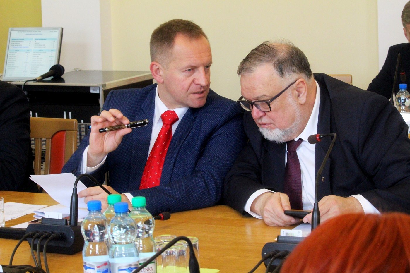 po-wielu-probach-statut-miasta-przyjety-80487