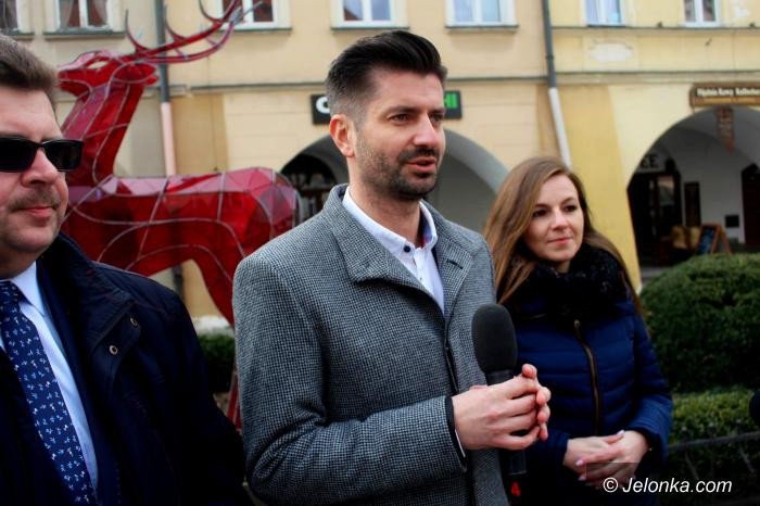 Krzysztof Śmiszek (w środku), Natalia Zatka (z prawej)