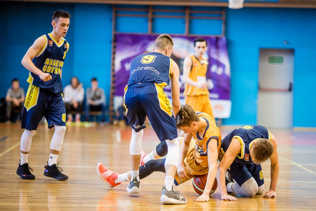 faworyt-pokaza-klase-sudety-walcza-dalej-80528