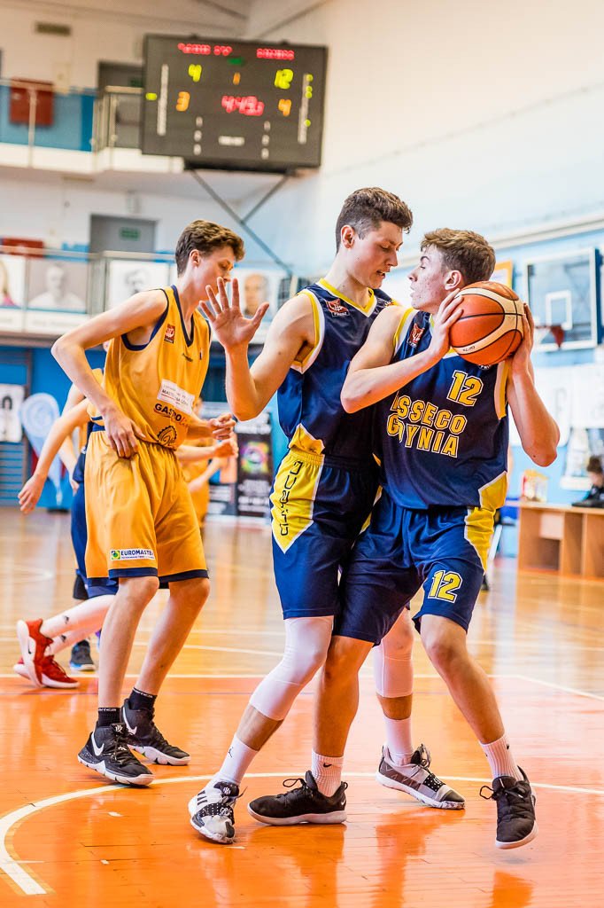 faworyt-pokaza-klase-sudety-walcza-dalej-80528
