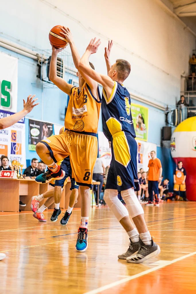faworyt-pokaza-klase-sudety-walcza-dalej-80528