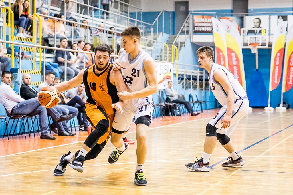 faworyt-pokaza-klase-sudety-walcza-dalej-80528