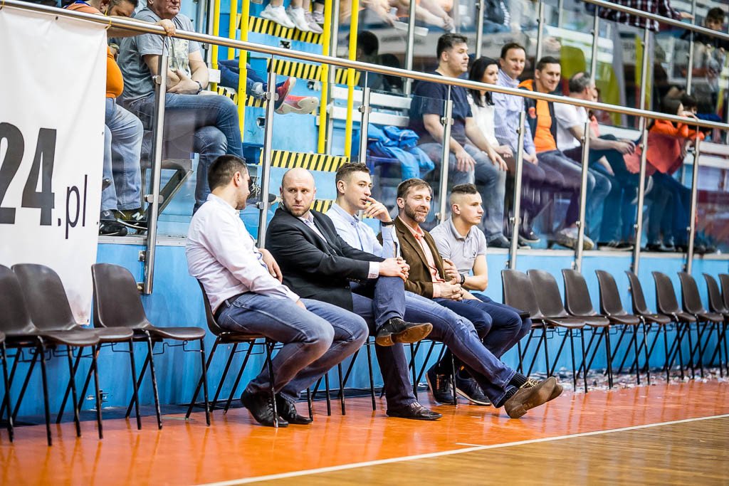 faworyt-pokaza-klase-sudety-walcza-dalej-80528
