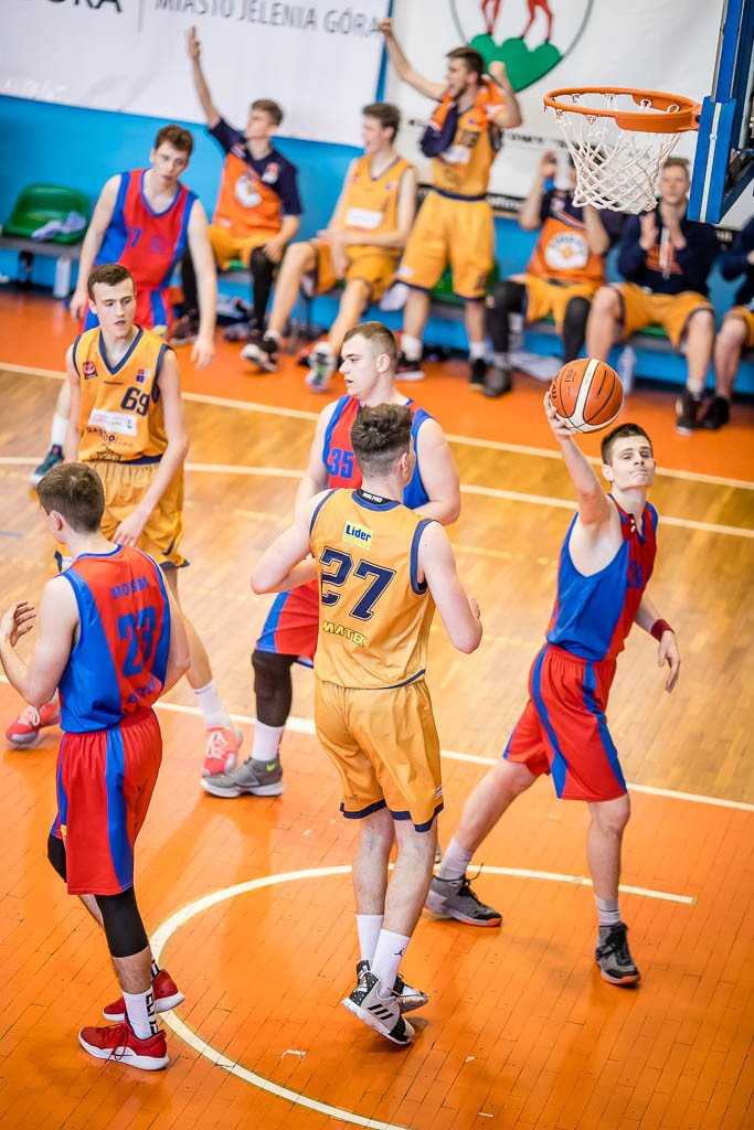 juniorzy-jeszcze-maja-szanse-80547