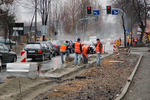 Nikt nie potrafi przewidzieć, kiedy przez tę część uzdrowiska będzie można normalnie przejść i przejechać.