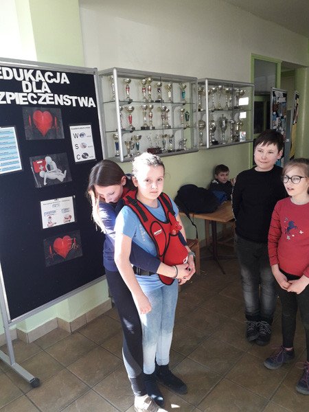 dzieki-fartuchom-uratuja-zycie-80653
