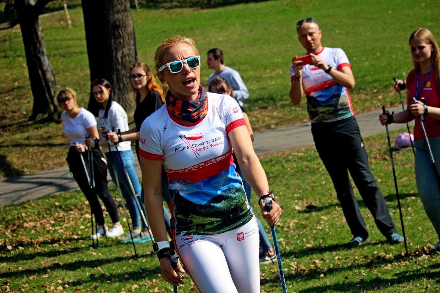 modziez-polubia-nordic-walking-80676