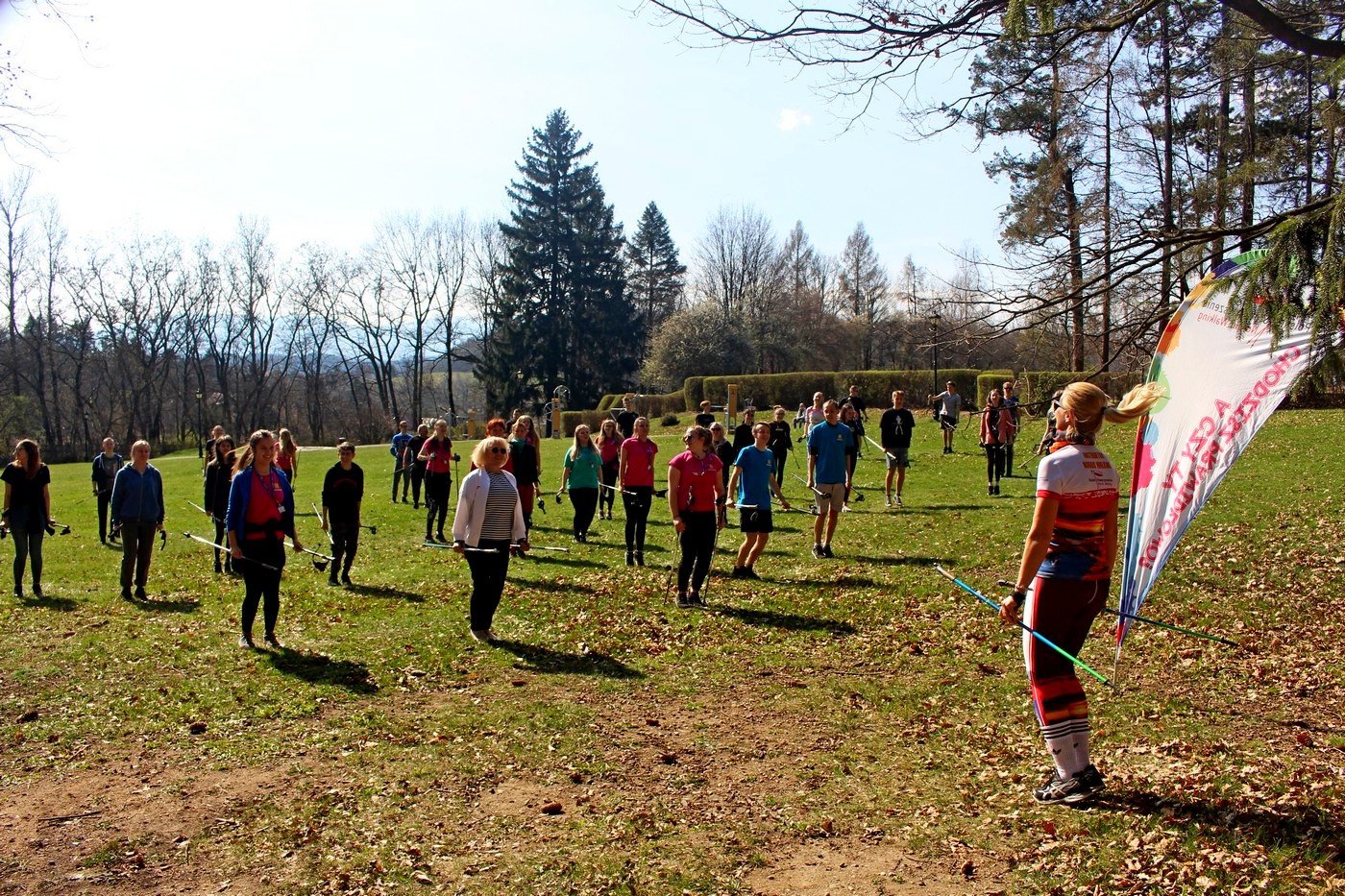 modziez-polubia-nordic-walking-80676