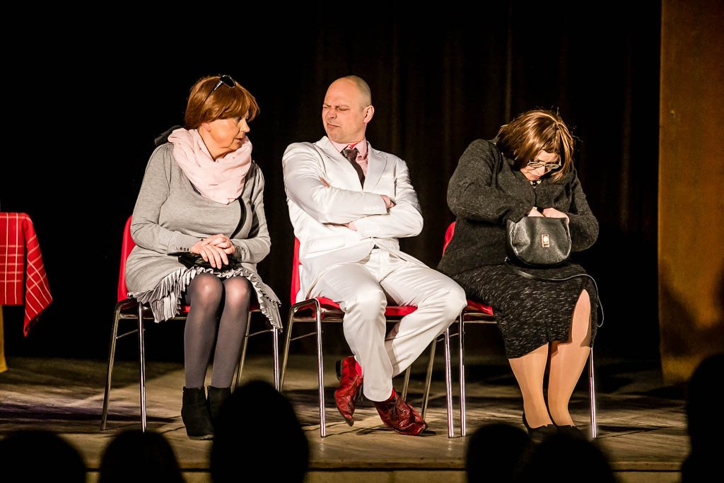 pozadanie-w-cieniu-pokrywki-teatru-55-80730