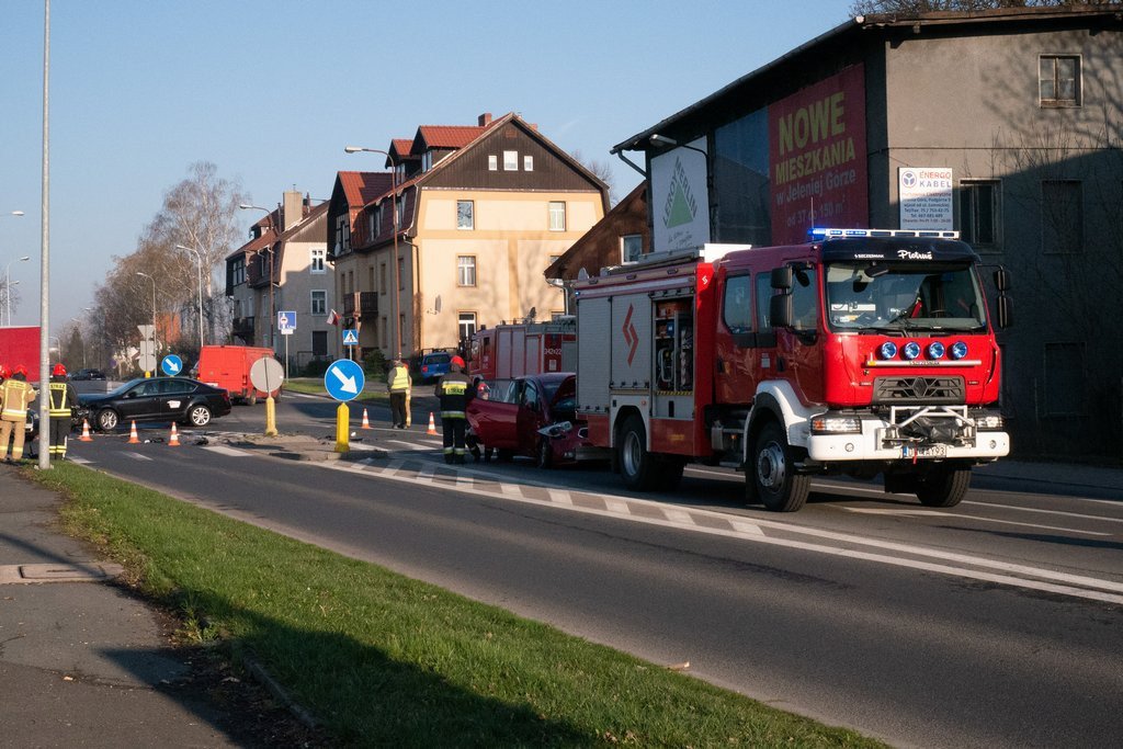 zderzenie-na-w-pola-80833