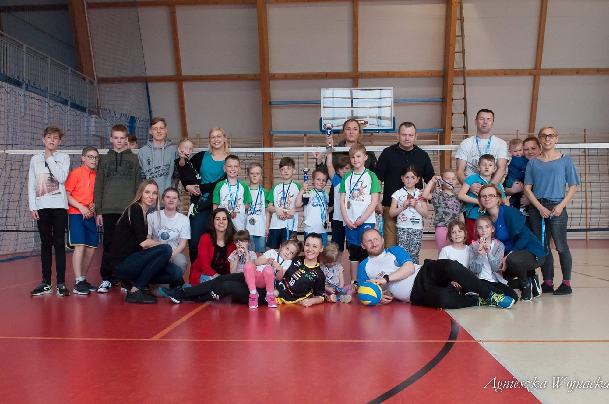 piekna-walka-modych-siatkarzy-80903