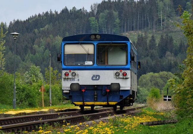 pociagiem-pojedziemy-do-skalnego-miasta-80953