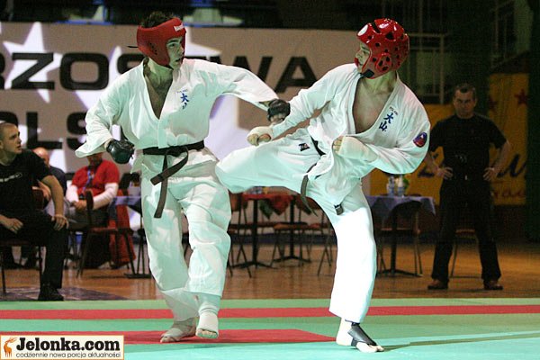 medale-jeleniogorzan-w-karate-8110