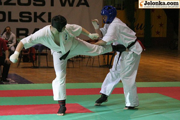 medale-jeleniogorzan-w-karate-8110