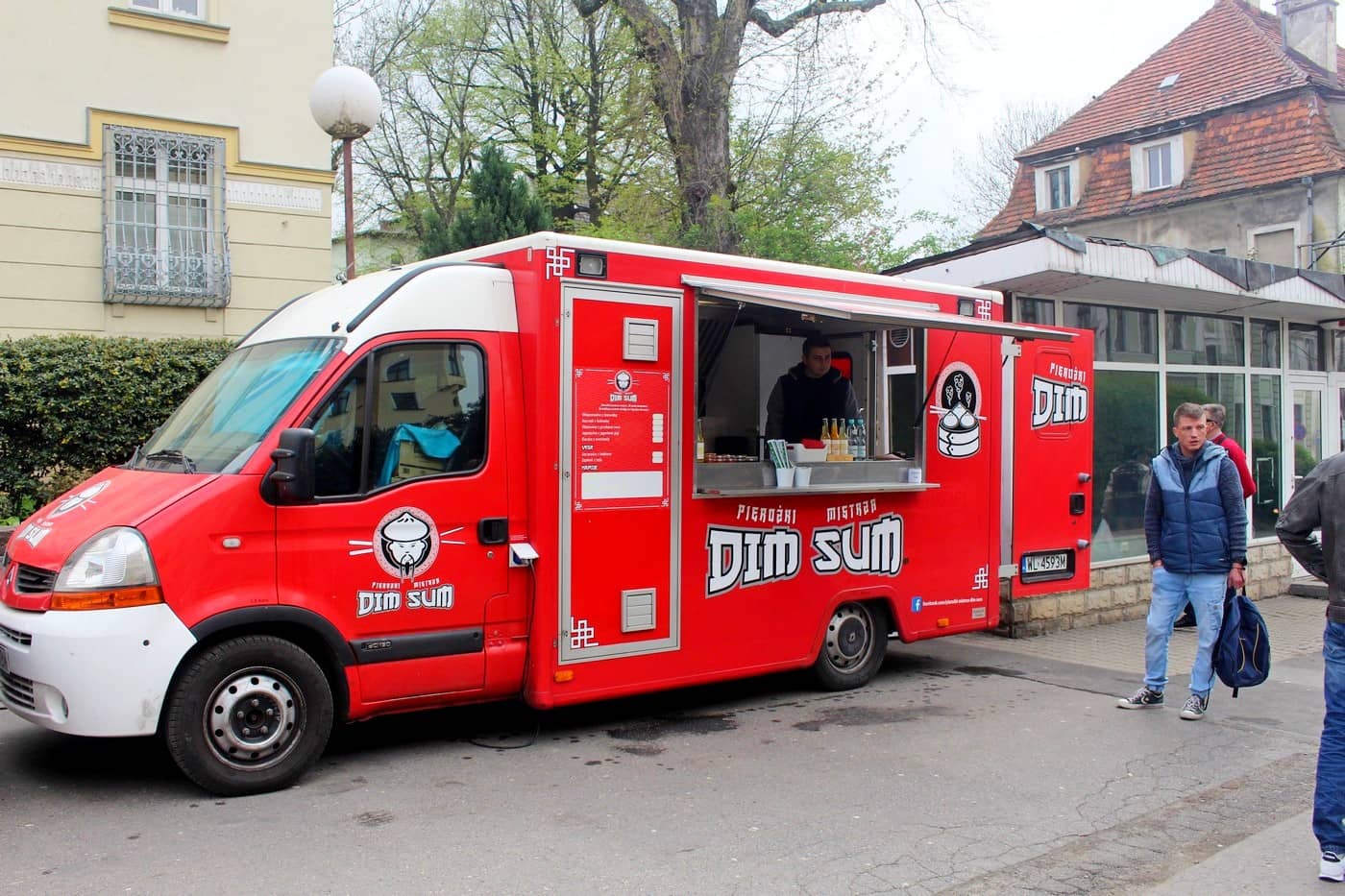 z-miesem-i-bez-smacznie-na-bankowej-81103