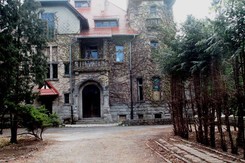 park-przy-zameczku-jest-nadal-zamkniety-81172