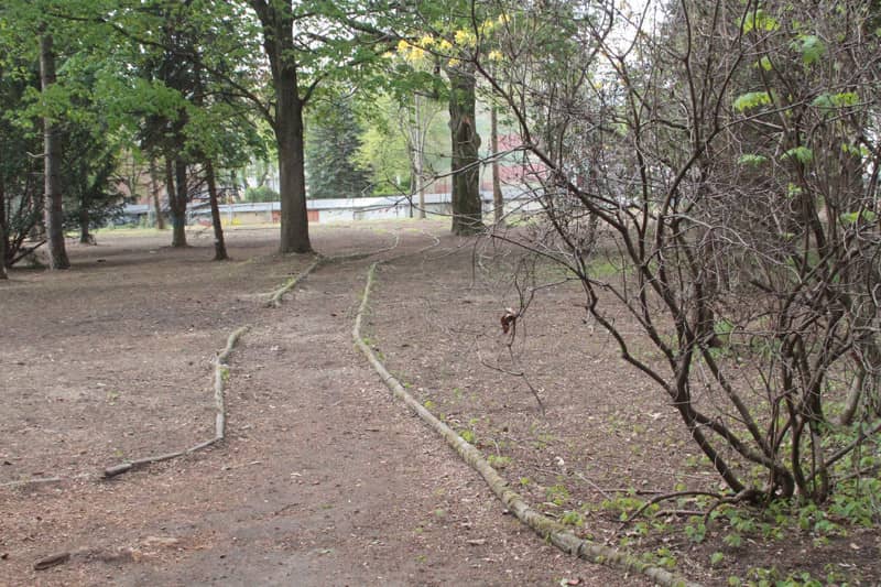 park-przy-zameczku-jest-nadal-zamkniety-81172