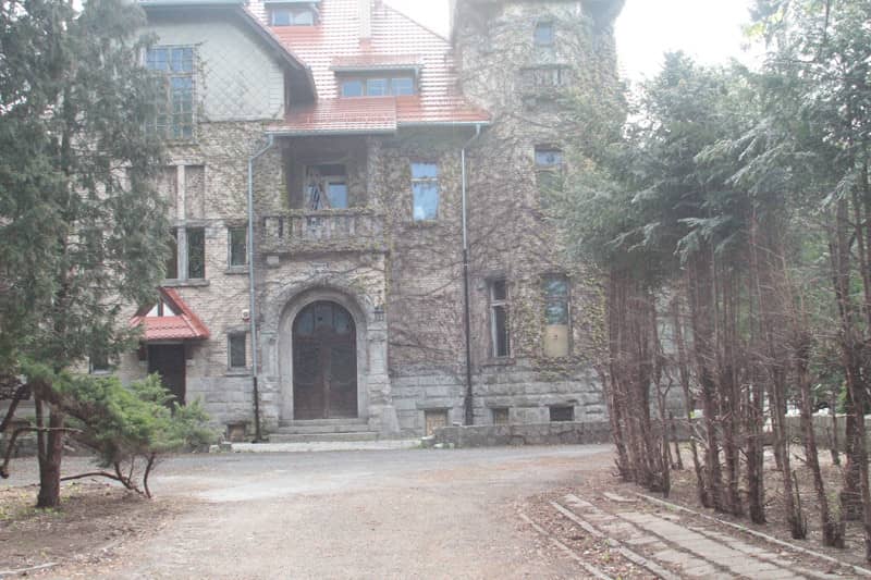 park-przy-zameczku-jest-nadal-zamkniety-81172