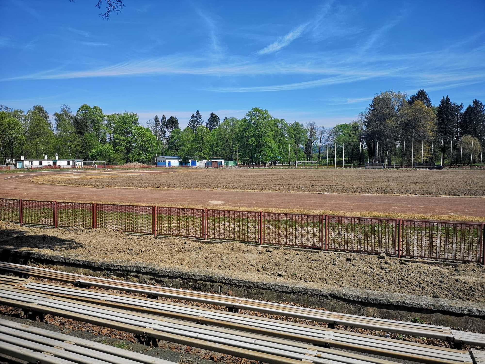trwa-remont-stadionu-przy-ulicy-lubanskiej-81214