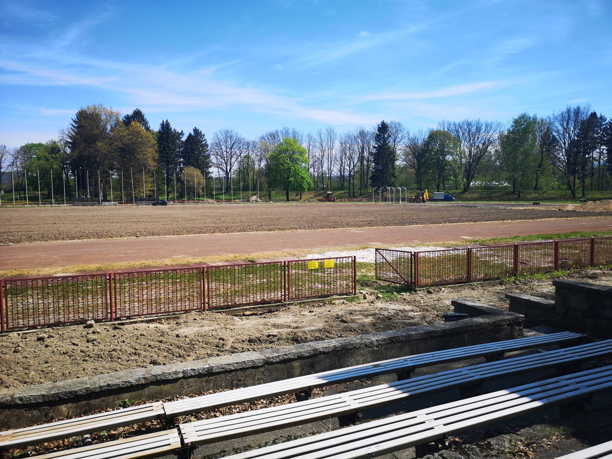 trwa-remont-stadionu-przy-ulicy-lubanskiej-81214