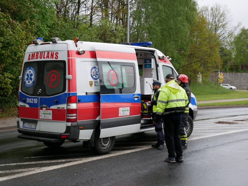 kolizja-trzech-aut-81304