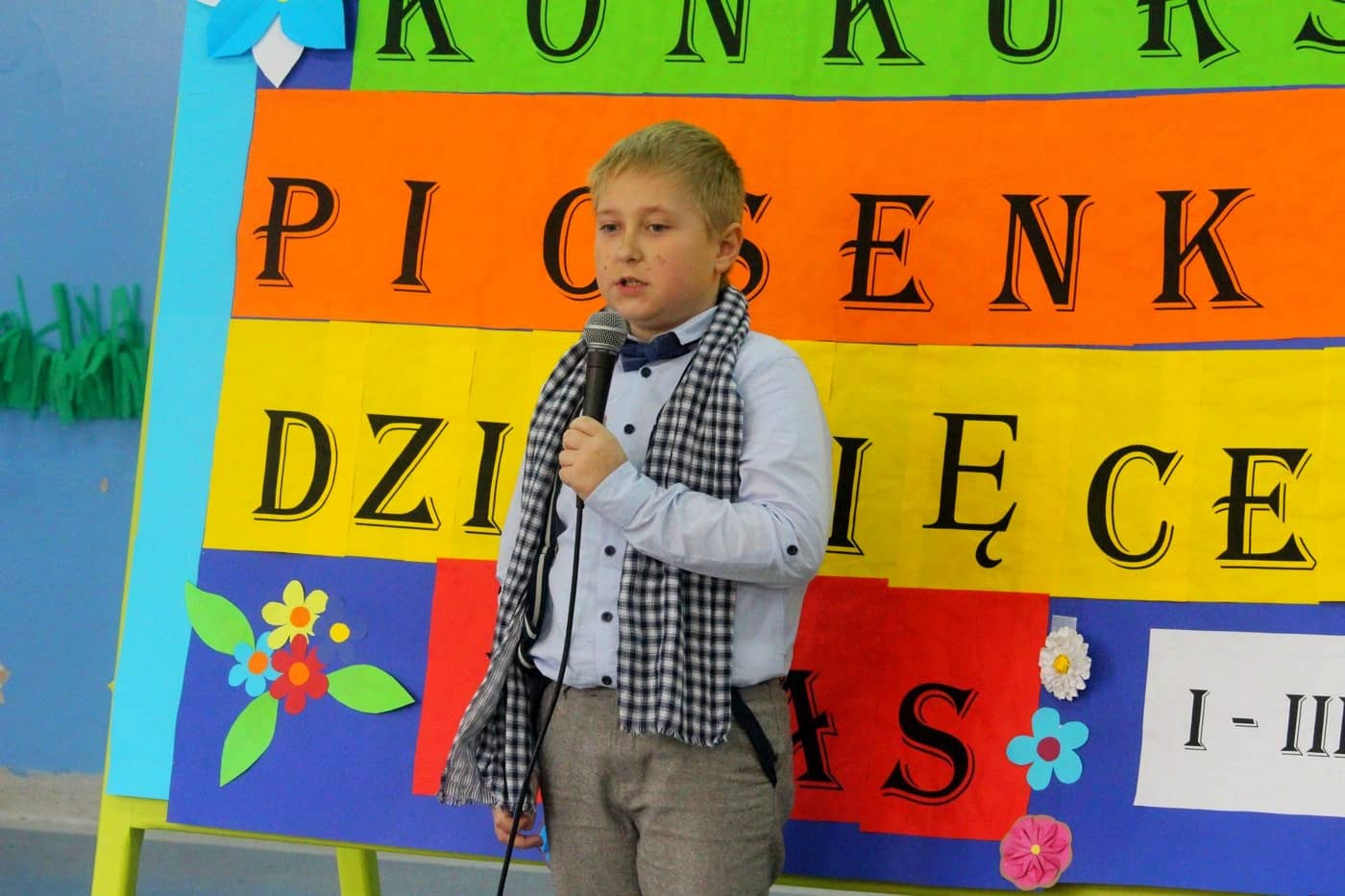 szkolny-konkurs-piosenki-81329