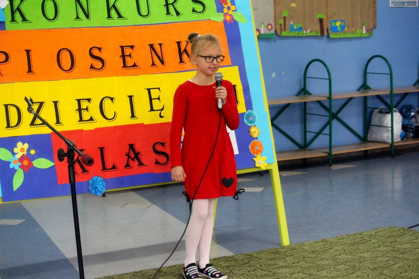 szkolny-konkurs-piosenki-81329