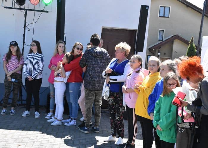 soneczny-festyn-w-jezowie-sudeckim-81373