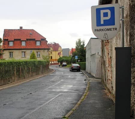 mniej-do-kasy-miasta-za-patne-parkingi-w-jeleniej-gorze-81410
